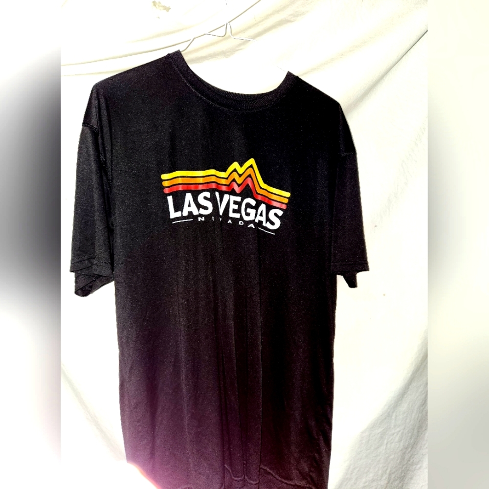 Las Vegas Size L T Shirt (UNISEX)